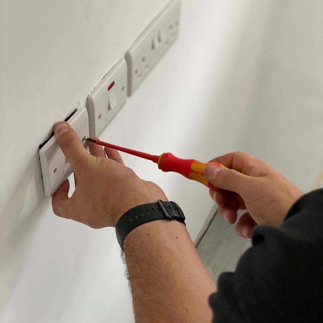 Socket installation